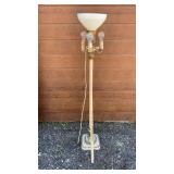 FLOOR LAMP