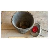 FEED BUCKET & HEAT LAMP