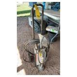 CAMPBELL HAUSFELD AIRLESS 1/2 HP PAINT SPRAYER