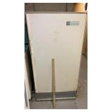 FRIGIDAIRE FRIDGE MEASURES 30'W X 24'D X 60'T