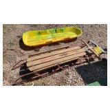 FLEXIBLE FLYER & PLASTIC SLED