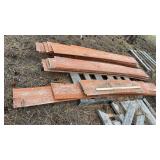 SIDING & 2X4 WOOD