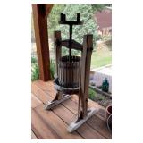 WOODEN FRUIT & CIDER PRESS