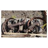 PIT ARMS & METAL WHEELS