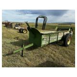 JD MODEL ï¿½Rï¿½ MANURE SPREADER (