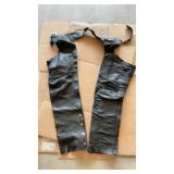 ATL 2XL MOTORCYCLE CHAPS & BAG