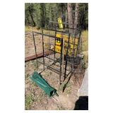 (4) METAL SIGN FRAMES & WIRE PLANTERS
