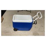 IGLOO ROLLING COOLER