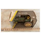 JOHN DEERE 4010 AND MCCORMICK SUPER W9 TOY