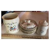 INTER NATIONAL PLATES, BOWLS & CUPS