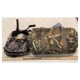 LEAF CAMOUFLAGE BAGS & PLASTIC TOTE