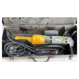 DEWALT  1/2' RIGHT ANGLE DRILL & PALM SAMDER