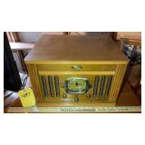 CROSLEY TURN TABLE