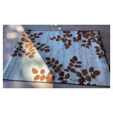 GREEN AND BROWN LEAVES RUG MEASURES 82 x 59