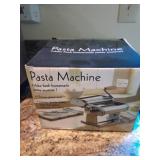 Pasta machine