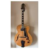 Fender Dï¿½Aquisto Elite Hollowbody Archtop Guitar