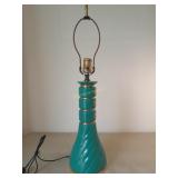 Vintage Mid-Century Modern Table Lamp. 26 In H.