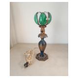 Vintage Tulip Style Stained Glass Lamp. 17 In Tall