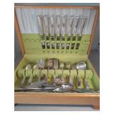 Rogers Stainless. Approximately 101 Pieces.