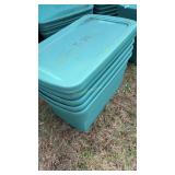 4 - Plastic storage tubs w/lids