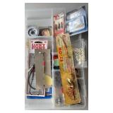 Plano clear fishing tackle box w/4 lures & tackle