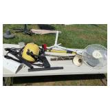 Table lot - stand fan, steam cleaner EK-8005,
