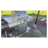 Jenn-Air gas grill w/side burner & rotisserie