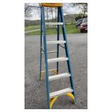 Werner 6ft fiberglass step ladder w/aluminum steps