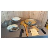 Pampered Chef Items. Pizza Cutter, Server,