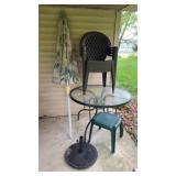Glass top Round Patio table with Wellington