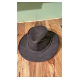 Manï¿½s Conner The Lone Wolf Leather Hat size M