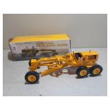 Ertl No. 12 Caterpillar Motor Grader in Box