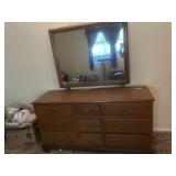 Bassett Furniture Dresser / Mirror