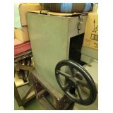 DUST COLLECTOR ON ROLLER CART