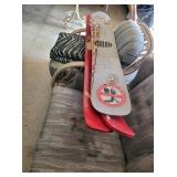 SKIS & SNOWBOARD
