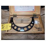 STARRET 6-9" MICROMETER W/ STANDARDS