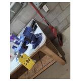 CENTRAL FORGE DUAL ACTION VISE & WORKBENCH