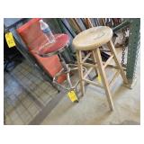 CREEPER, 2 STOOLS