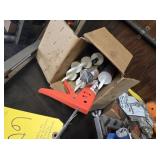 ROOF BONDING SEALANT, CAULK GUN