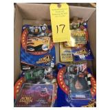 4 WINNERS CIRCLE COLLECTION CARS