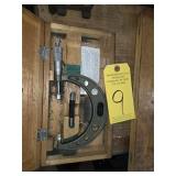 MITUTOYO 3-4" BLADE MICROMETER W/ STANDARD