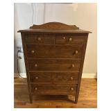 Antique Oak Chest of Drawers.