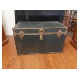 Vtg Trunk