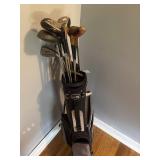 Vtg Golf Clubs & Bag