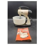 Sunbeam Vtg Mixer with Glass Bowl