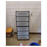2 Plastic Storage Containers 2 Plastic Storage Containers