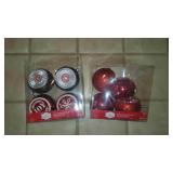 8 Christmas Balls 8 Christmas Balls