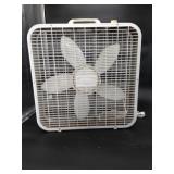 2 Box Fans