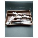 32 Piece Flatware Set