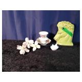 Horse Head vase, Hand painted 22 Kt Gold and Misc